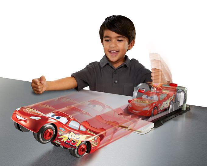 Cars Zygzak McQueen Kaskaderskie sztuczki - obrazek 8